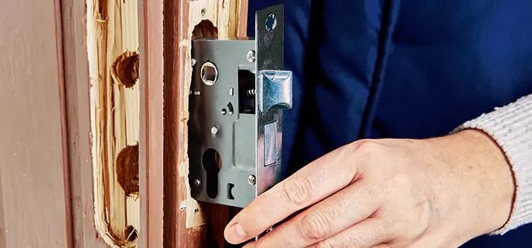 Garage Door Lock Replacement East Haven